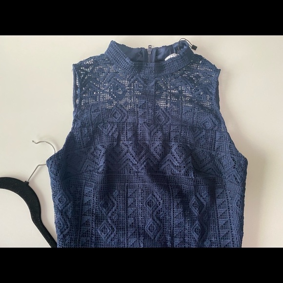 Never worn Parker Lace Romper- Xsmall - Picture 9 of 10